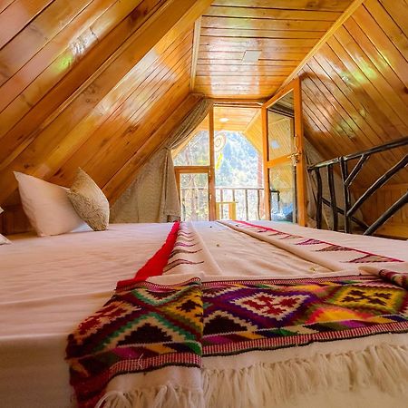 Sainj Riverside Cottages エクステリア 写真