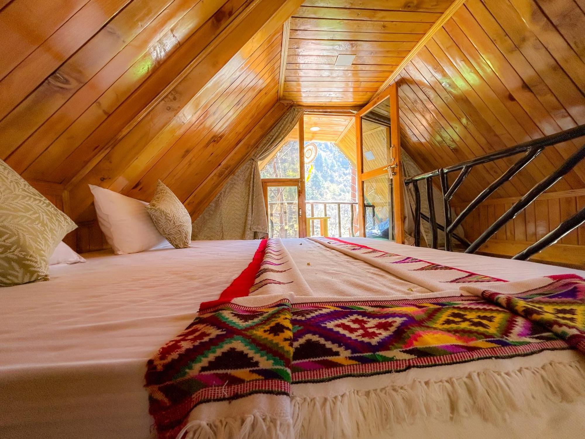 Sainj Riverside Cottages エクステリア 写真