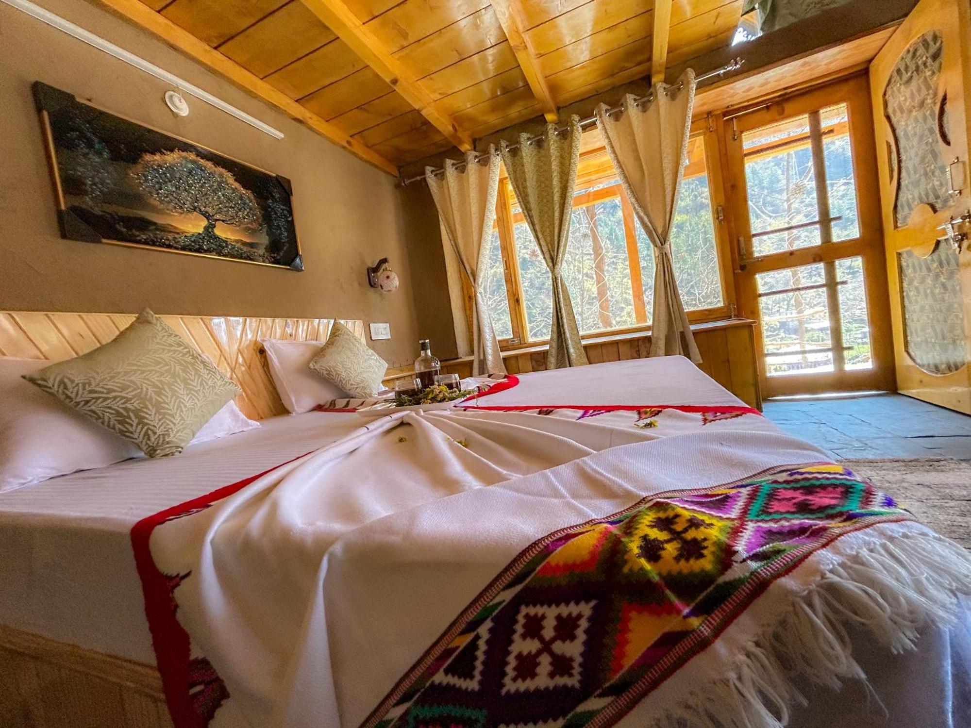 Sainj Riverside Cottages エクステリア 写真