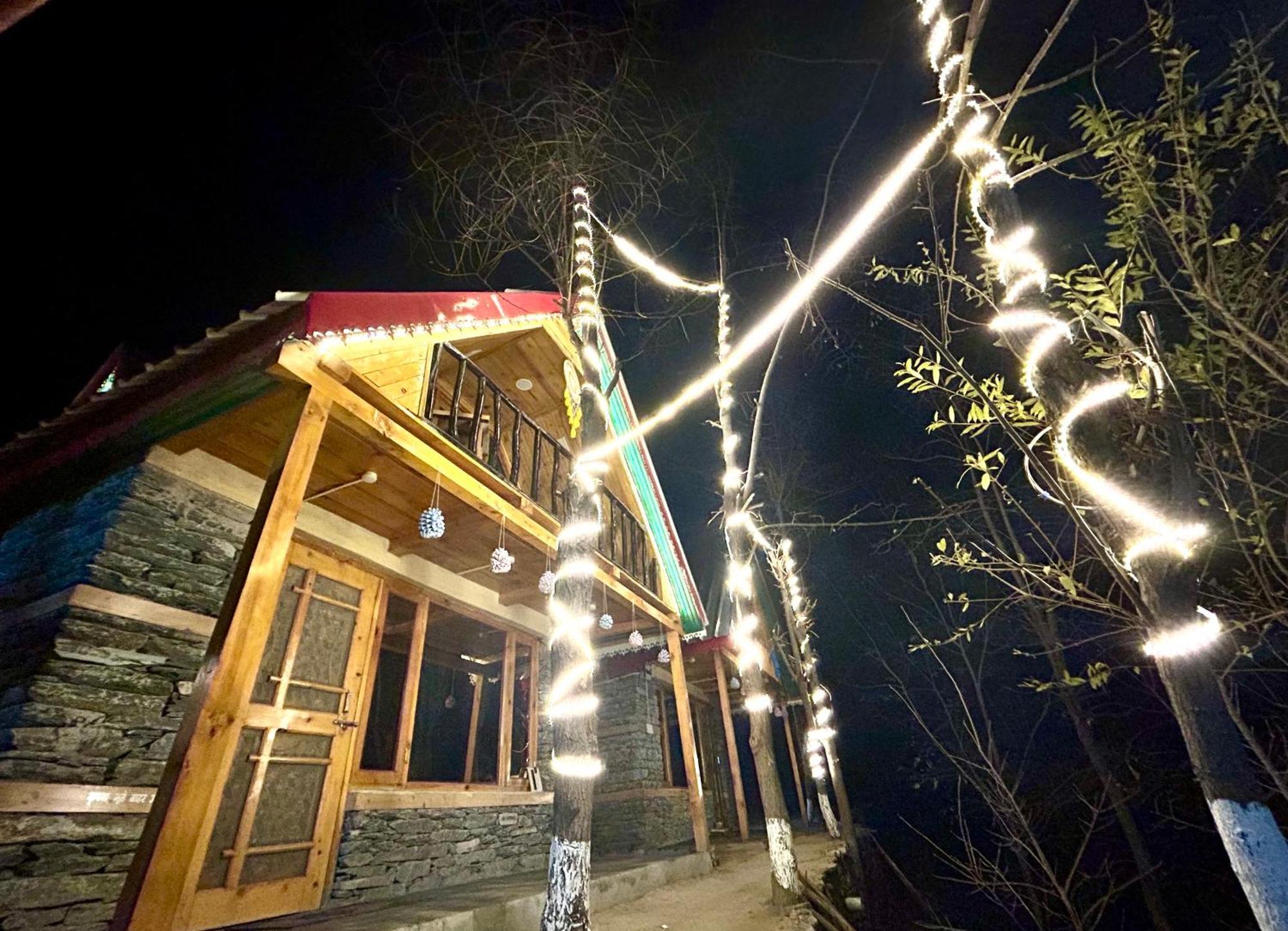 Sainj Riverside Cottages エクステリア 写真